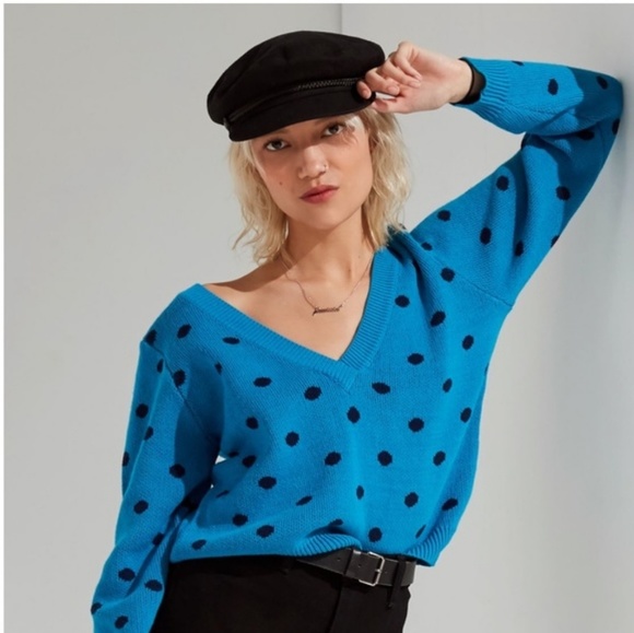 Urban Outfitters Sweaters - Urban Outfitters Blue Polka Dot Cropped Sweater S